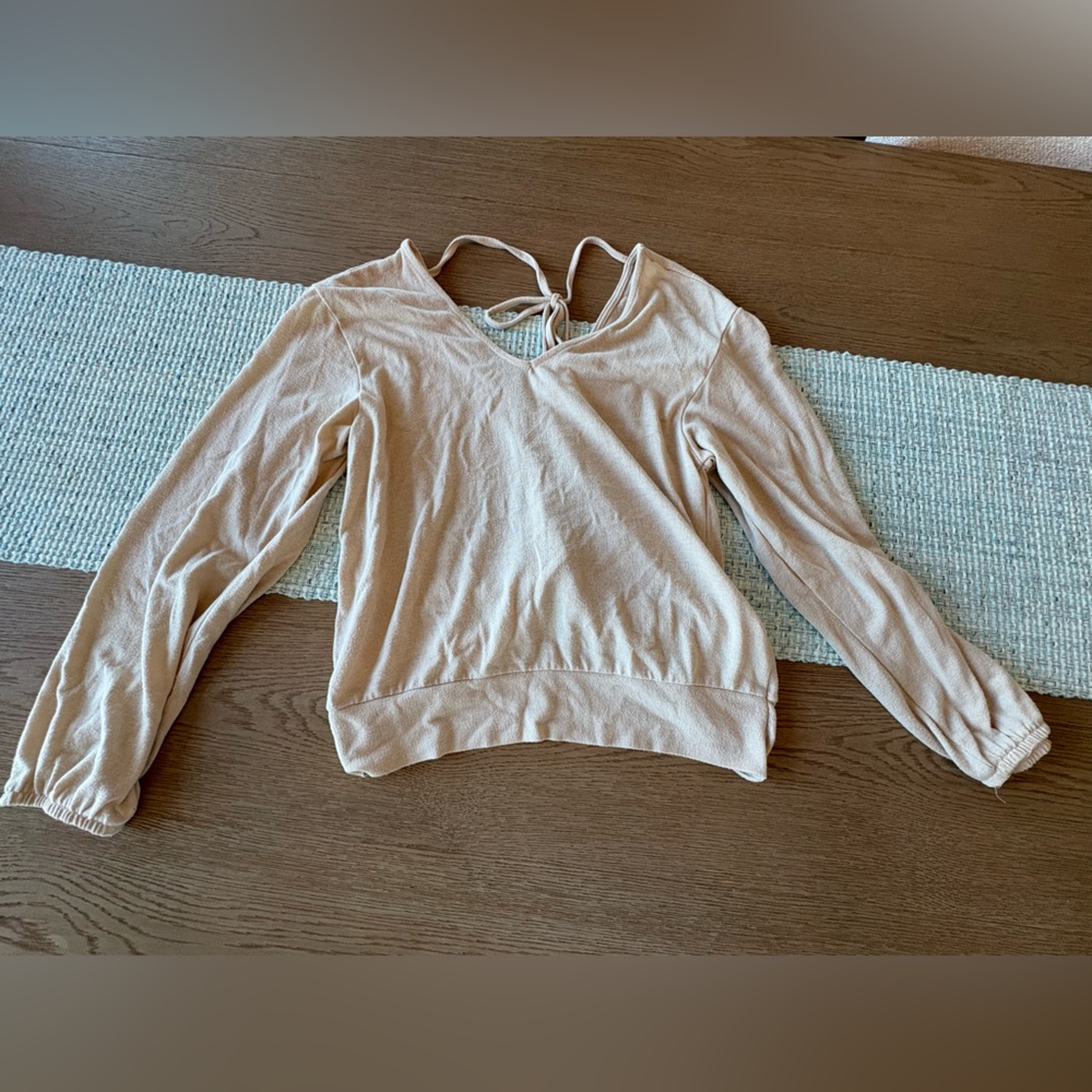 Cream Knit Top twist tie